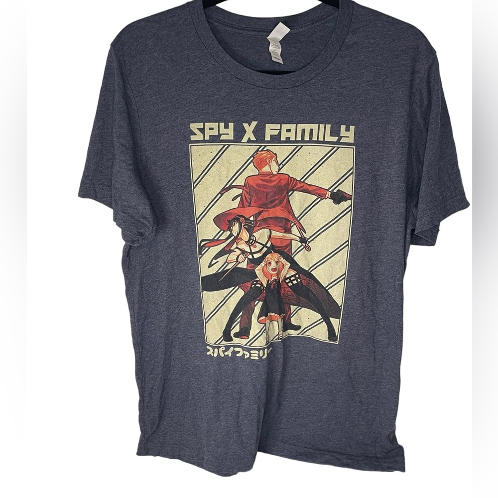 spy x family shirt large‎  box AV